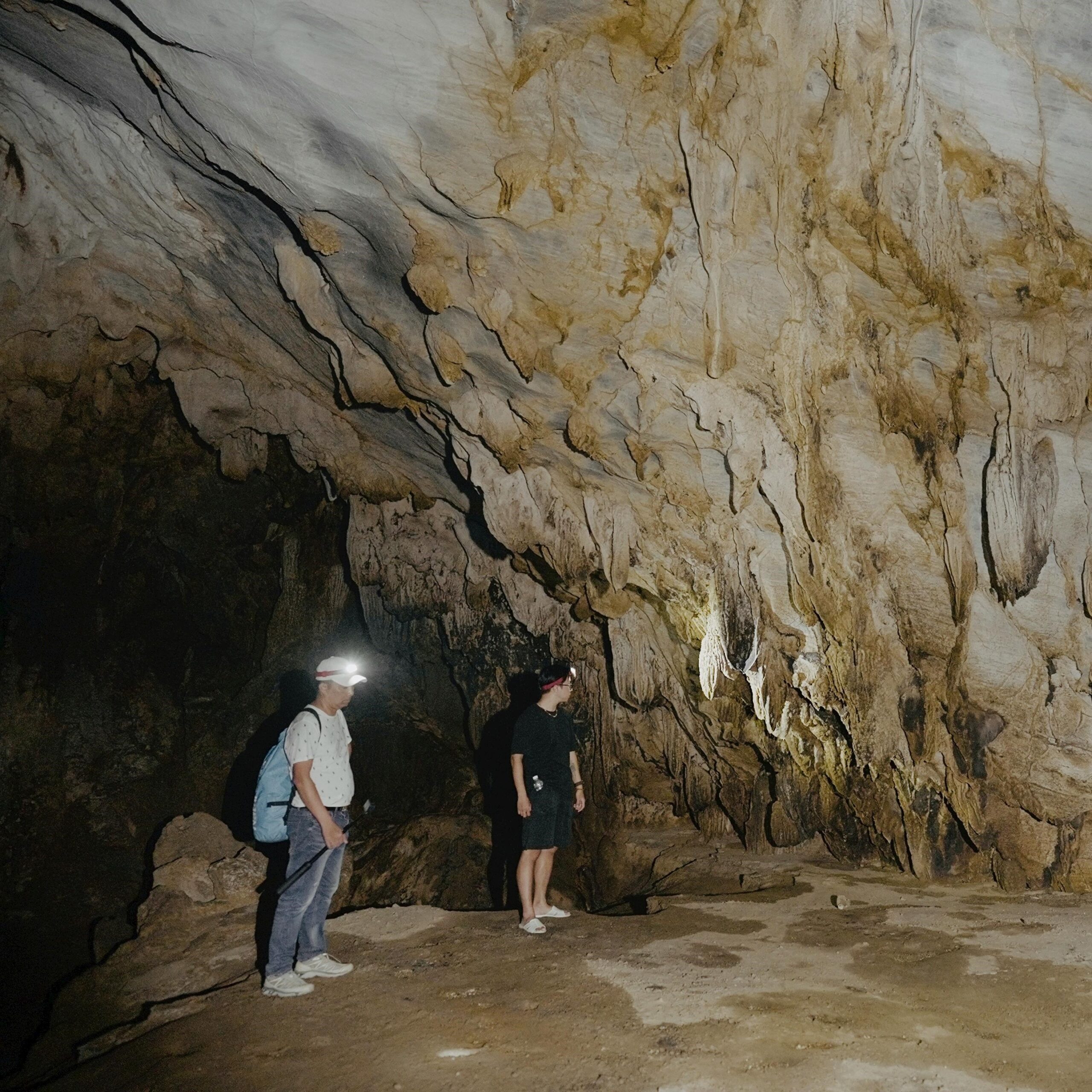 الصعود إلى قمم الجبال